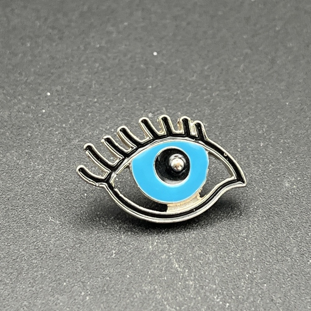 Blue Eye Outline Eyelashes‎ Lapel Hat Pin